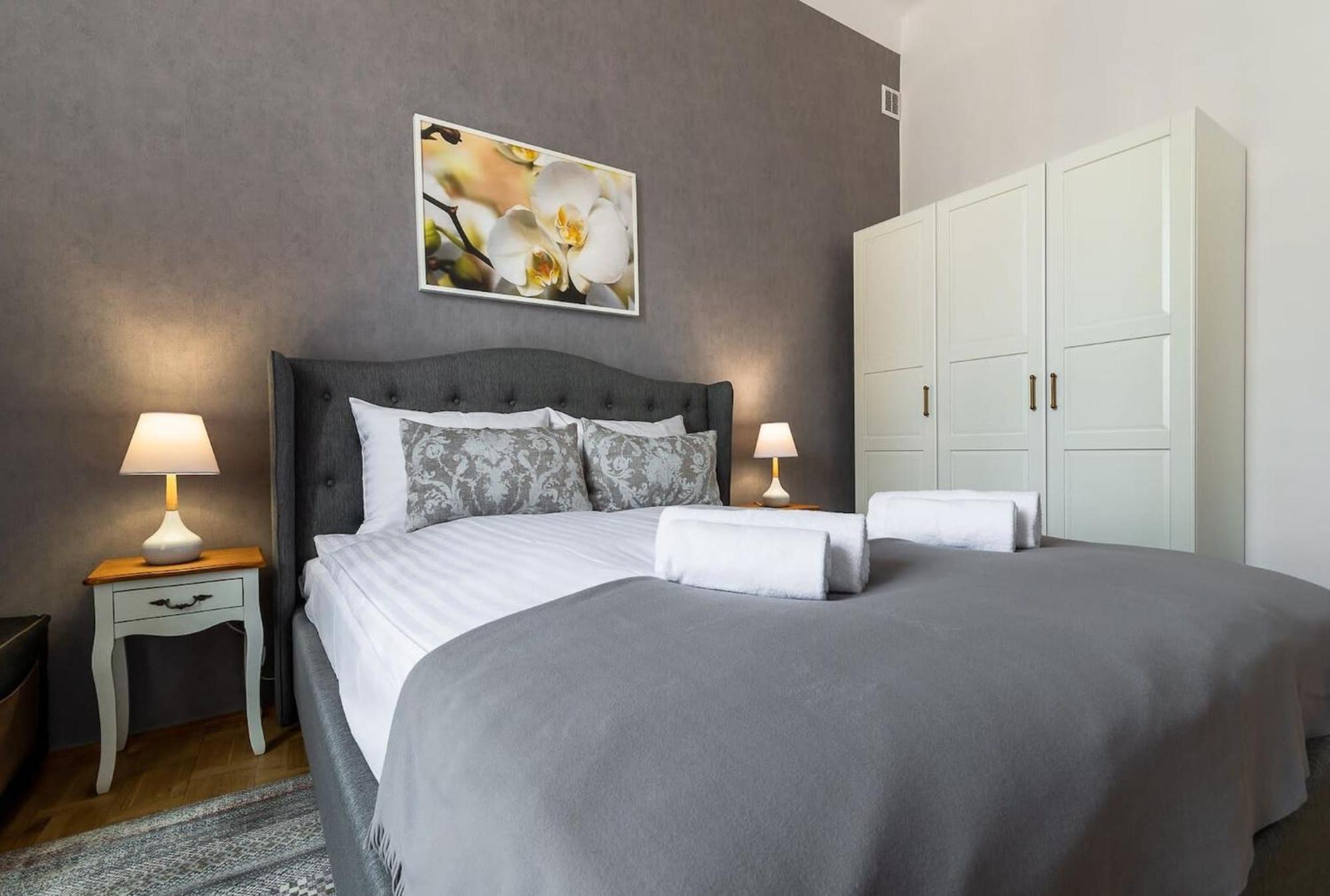 Freta 25 Elegant Apartment By Rent Like Home Варшава Экстерьер фото